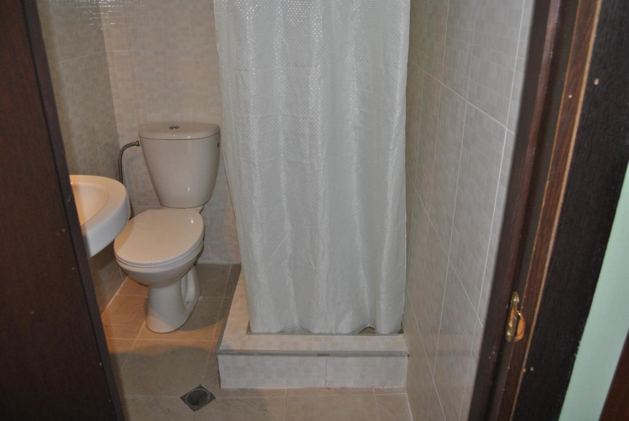 Galavnis Kari Hotel Сигнахи Екстериор снимка