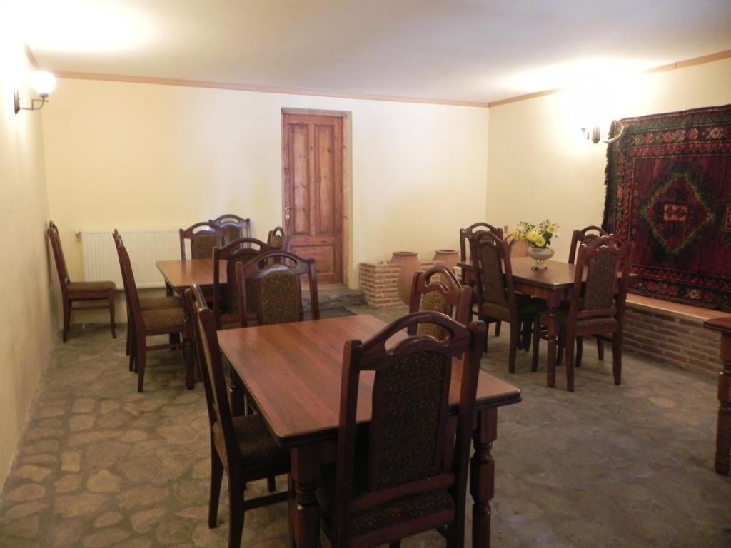 Galavnis Kari Hotel Сигнахи Екстериор снимка