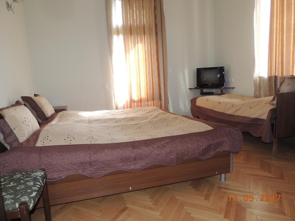 Galavnis Kari Hotel Сигнахи Екстериор снимка
